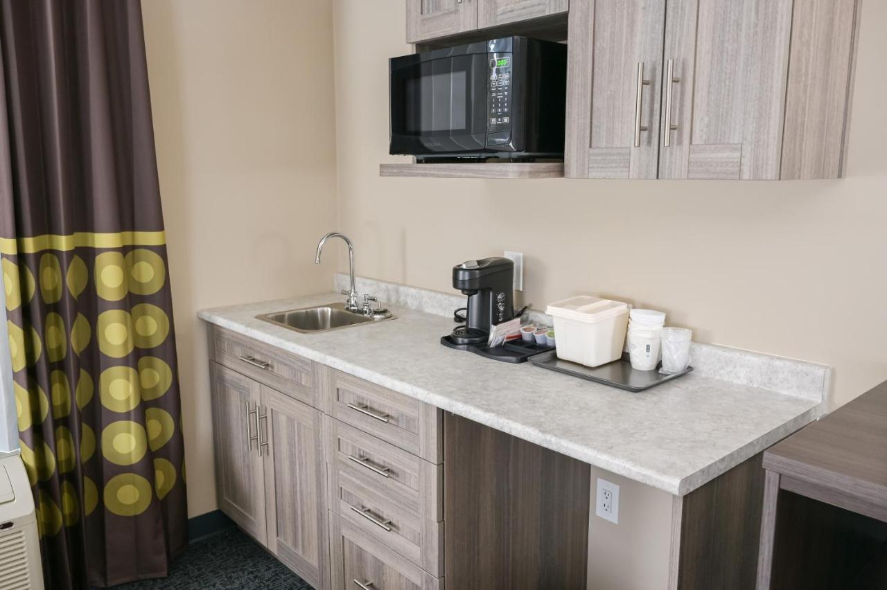Super 8 By Wyndham Moosonee Ξενοδοχείο Εξωτερικό φωτογραφία