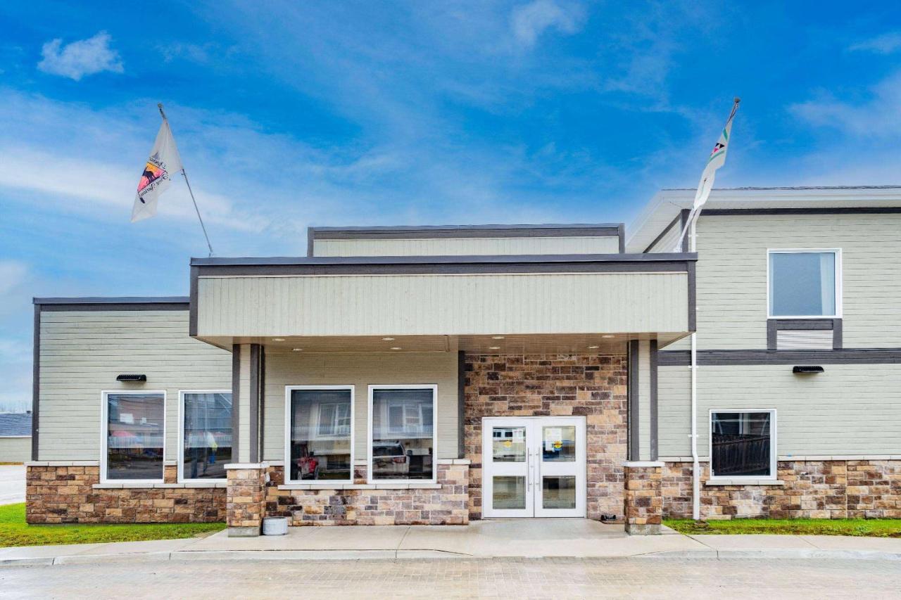 Super 8 By Wyndham Moosonee Ξενοδοχείο Εξωτερικό φωτογραφία